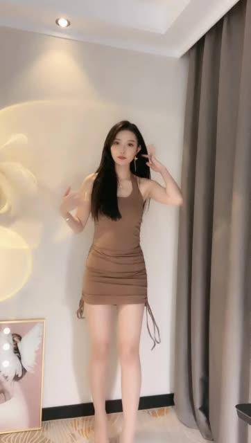 斗鱼糯米团子舞蹈视频微博，关注糯米团子吖微博上的舞蹈视频更新