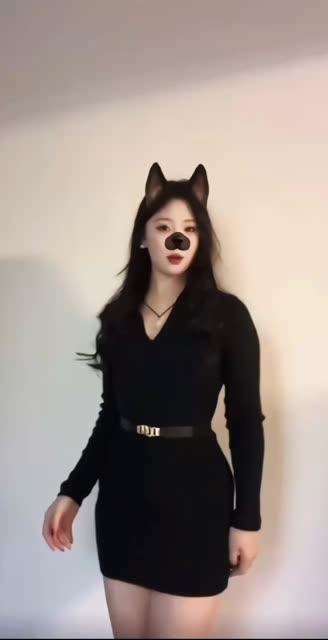 CC小吴同学最新定制舞蹈视频发布,抢先体验视觉盛宴 CC小吴同学最新定制舞蹈视频发布,抢先体验视觉盛宴