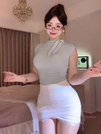 虎牙加特林舞蹈视频小蛋糕观看虎牙加特林的舞蹈小蛋糕版本，快速欣赏虎牙加特林小蛋糕舞蹈