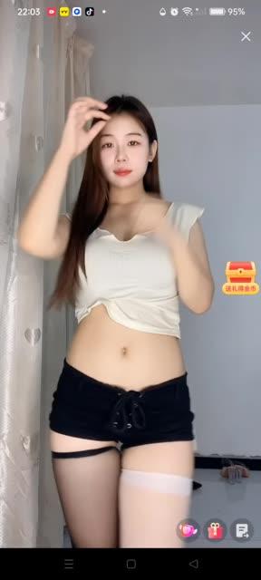 网易CC雪梨最新定制舞蹈视频合集,探索她独特的舞蹈风格 网易CC雪梨最新定制舞蹈视频合集,探索她独特的舞蹈风格