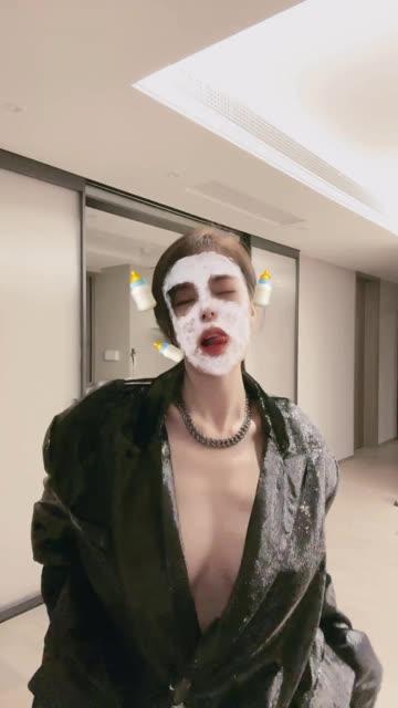 网易CC兰学姐镜子舞合集推荐，唯美表演背后的故事