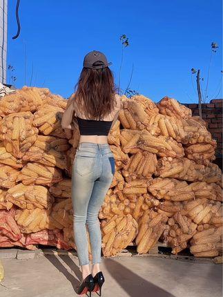 网易CC小果土豪千元定制视频分享，精彩舞蹈亮点解析