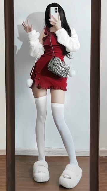 桃诗诗万元定制舞蹈的吸引力，为什么万元定制舞蹈视频如此受欢迎？