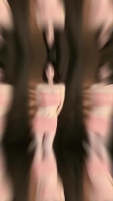 刘钞钞首次三点定制视频，独家内容引发热议