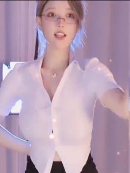 斗鱼米娜叫啥，讨论米娜的名字及其背后的意义