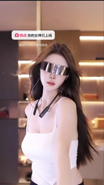 斗鱼辣条条sss大摆锤舞蹈合集，最火辣条条摆锤合集下载