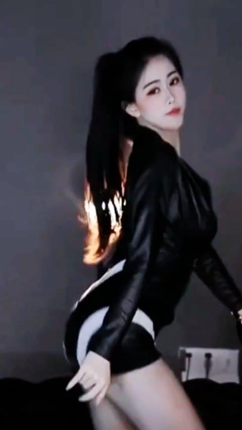 网易CC小恩雅土豪私人定制舞蹈视频真相大揭秘 网易CC小恩雅土豪私人定制舞蹈视频真相大揭秘