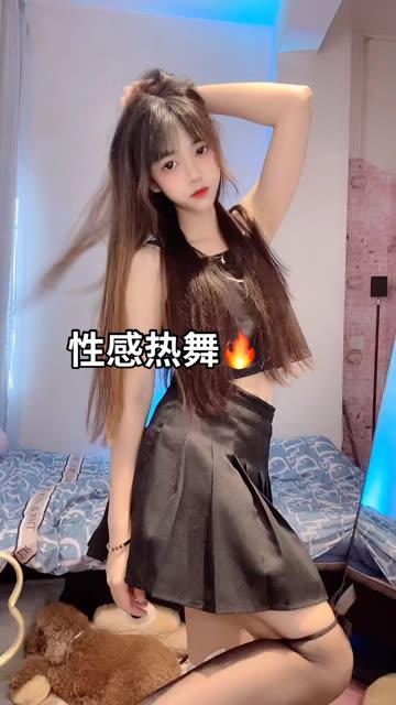 苏烟老师在哪直播?她的舞蹈为何成为粉丝焦点? 苏烟老师在哪直播?她的舞蹈为何成为粉丝焦点?