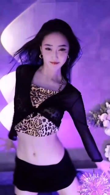 网易CC小燃燃舞蹈合集，私人订制视频如何预约？