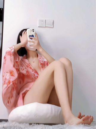 网易CC果果超哇塞呀土豪定制舞蹈，粉丝为何热捧她的作品？