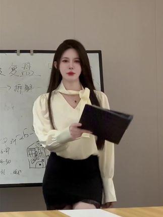 网易CC小微微私人万元定制，享受专属定制内容的独特体验