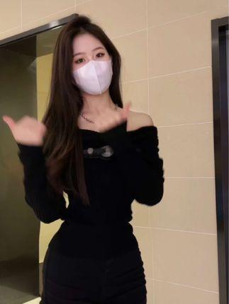 蓝云小园与乔乔的直播互动，合作中的亮点解析