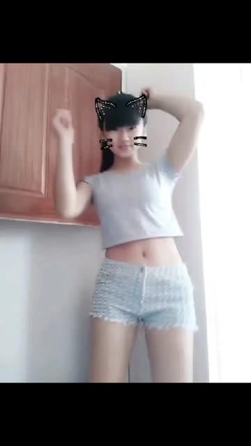 网易CC小微微私人万元定制，享受专属定制内容的独特体验