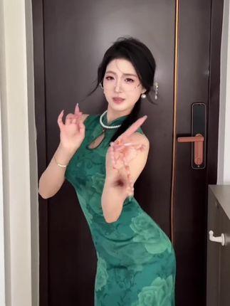 果果超哇塞呀性感热舞合集,如何欣赏她的巅峰表演? 果果超哇塞呀性感热舞合集,如何欣赏她的巅峰表演?