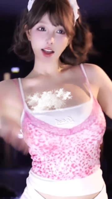 CC蜡笔小丸子至尊版直播间，如何获取无水印视频合集？