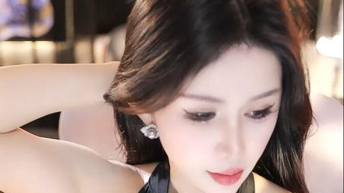 网易CC奶尤情趣套装舞蹈，黑丝开火车舞为何如此热门？