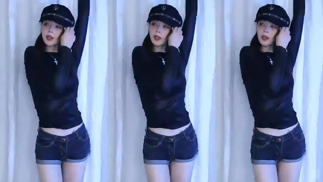 斗鱼张琪格舞蹈视频分析,深度分析张琪格舞蹈风格与表现技巧 斗鱼张琪格舞蹈视频分析,深度分析张琪格舞蹈风格与表现技巧