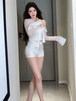 网易CC小微微的舞蹈风格转变，从开始到现在，她如何进化？