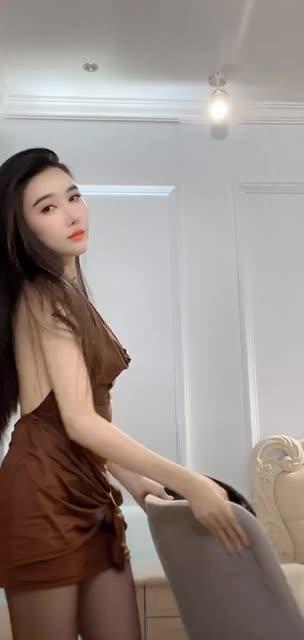 丸子超凶吐牛奶舞蹈视频，粉丝热推的另类舞蹈