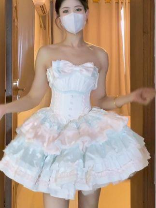 蓝云小园与可可露丽的对比分析，她们的风格有何不同？