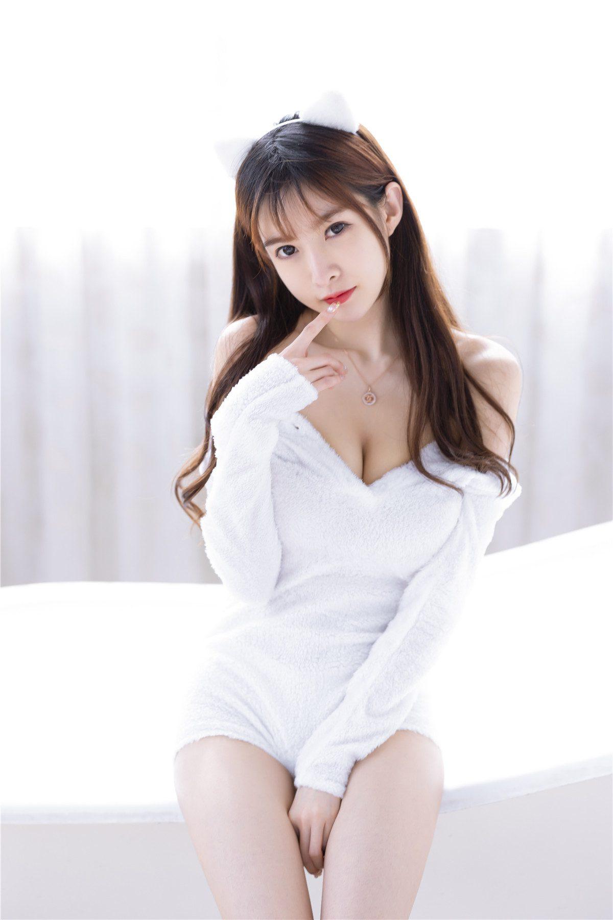 王羽杉吃鸡及邮件事件的图片分享