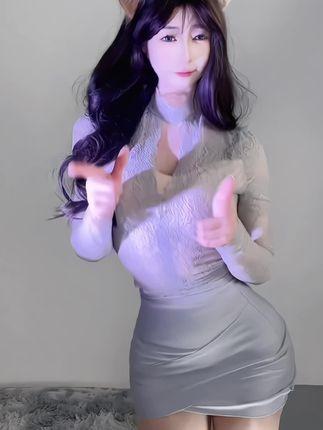 网易CC奶尤嘬手手舞蹈,可爱与性感的结合 网易CC奶尤嘬手手舞蹈,可爱与性感的结合