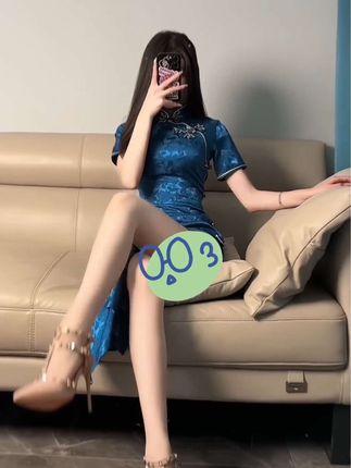 网易CC果果超哇塞呀邻家妹妹风格解析，甜咸双面角色的魅力