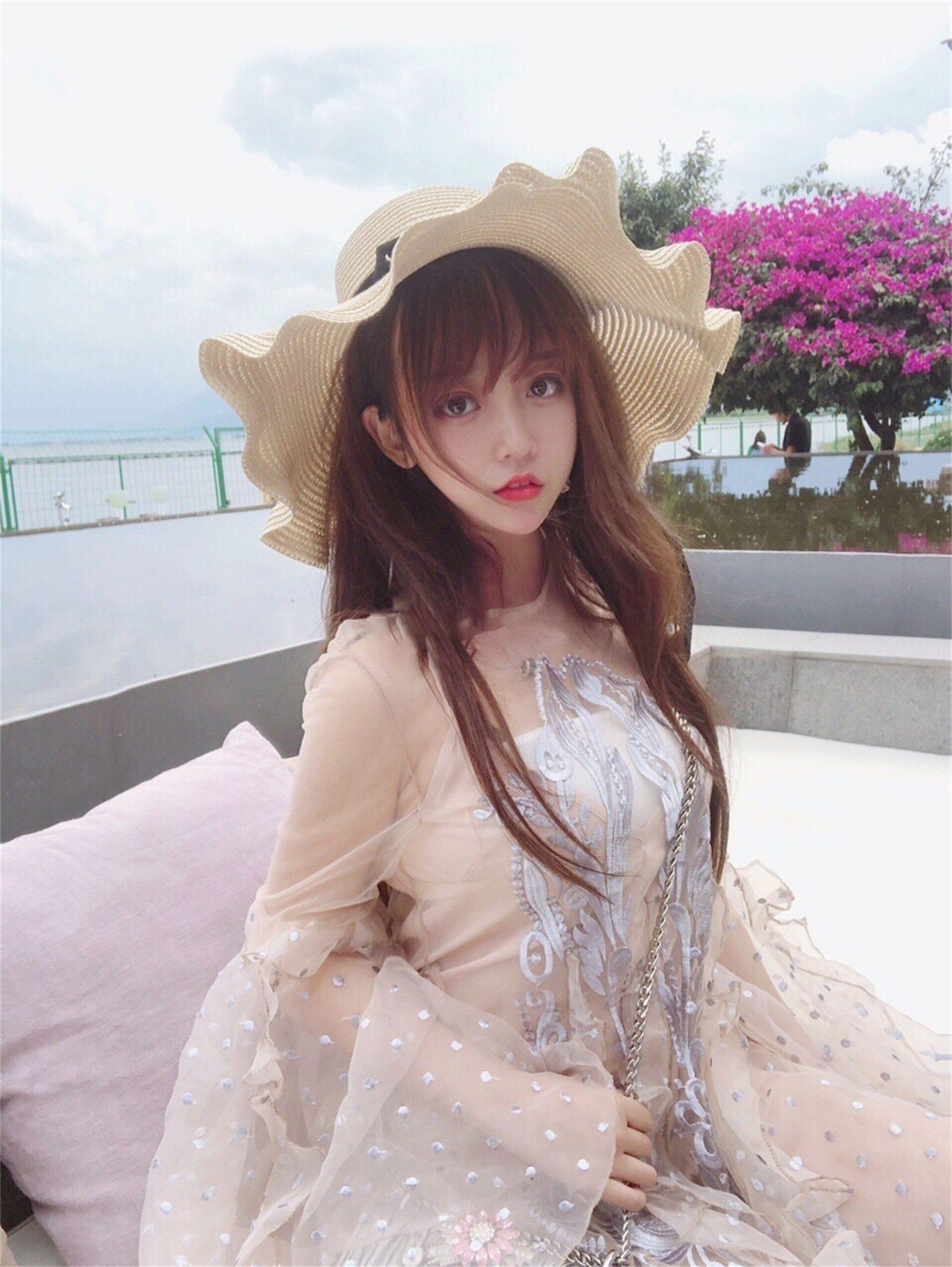 过期米线线喵优等生绝美图片，过期米线线喵没p过的日常素颜图包？