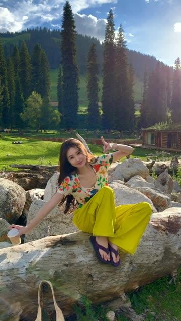 网易CC主播温婉23年跳舞视频精选，1-4月精彩合集