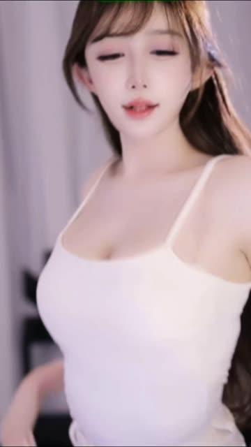 网易CC深田老师万元定制视频的评价，真实反馈与分析