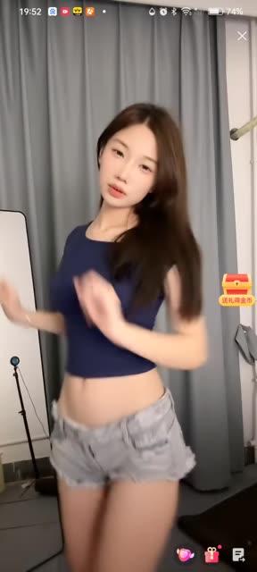 CC雪梨直播翻车精彩集锦，回顾她直播中的那些精彩瞬间