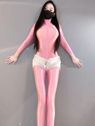 斗鱼何菱舞蹈合集网盘，如何通过网盘下载她的舞蹈合集