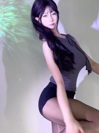 网易CC奶尤嘬手手舞蹈,可爱与性感的结合 网易CC奶尤嘬手手舞蹈,可爱与性感的结合