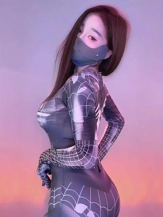 斗鱼主播何菱群有什么，加入她的群体，享受舞蹈资源与互动