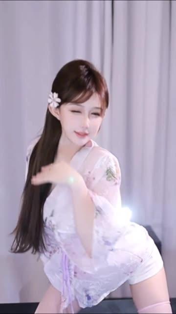 网易CC蜡笔小丸子至尊版舞蹈合集,高级舞蹈资源分享 网易CC蜡笔小丸子至尊版舞蹈合集,高级舞蹈资源分享