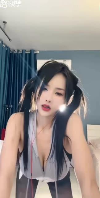 网易CC耶耶高级定制热舞合集,粉丝最爱的经典瞬间 网易CC耶耶高级定制热舞合集,粉丝最爱的经典瞬间