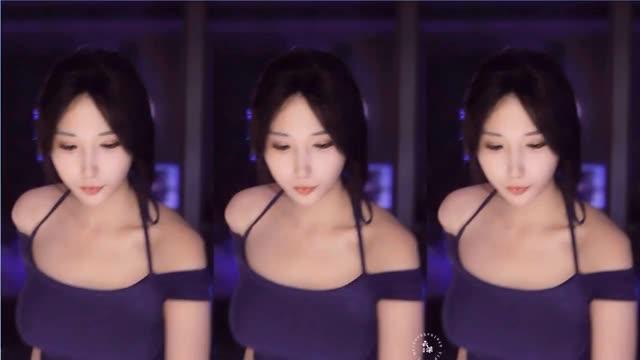 斗鱼张琪格俯卧撑短片爆红，了解张琪格俯卧撑短片的趣味与挑战