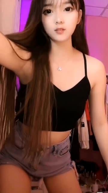 网易CC小燃燃舞蹈合集，私人订制视频如何预约？