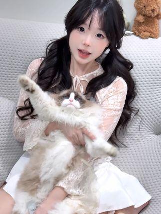 网易CC灰灰娜的职业发展历程，从主播到舞蹈艺术家的转变