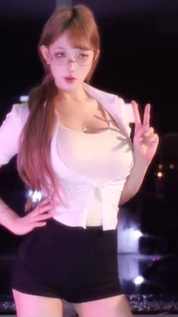 网易CC深田老师的私人订制价格，值得投资吗？