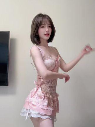 虎牙小羊炖土豆定制视频解析，深入了解她的创作过程