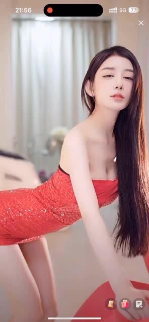 网易CC星莱铛铛群定制热舞的独特魅力，每一支舞蹈都有故事