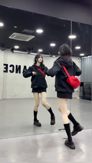 网易CC椰羊妹妹热舞作品推荐，从定制到公开舞蹈的全过程