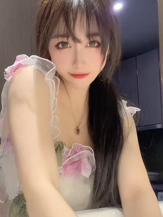 软妹小九九micokey个人资料介绍及图片作品，多种风格时尚穿搭展现个性魅力