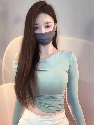 斗鱼何菱舞蹈高能三视角视频,观看她的三视角舞蹈表现 斗鱼何菱舞蹈高能三视角视频,观看她的三视角舞蹈表现