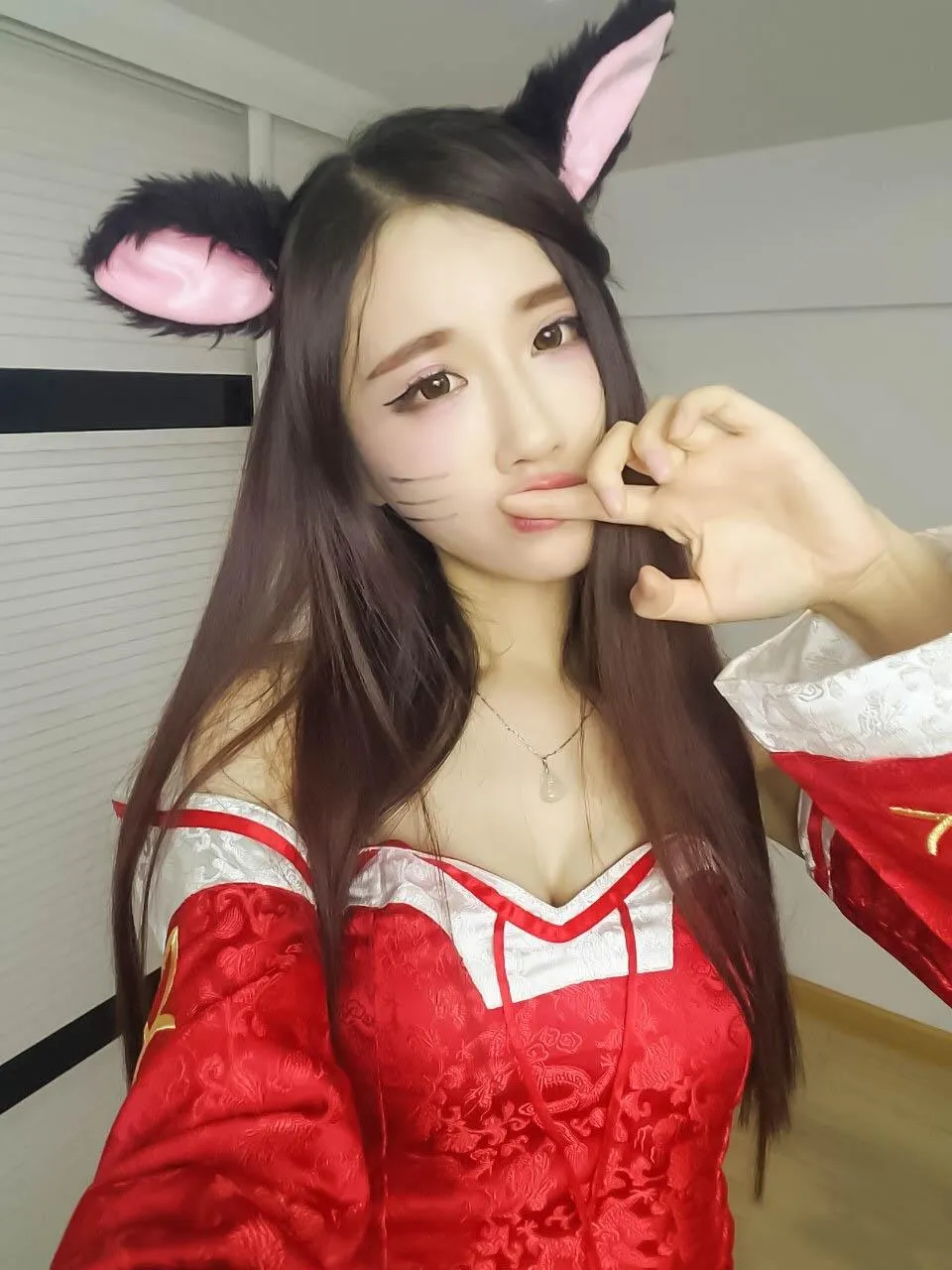 虎牙直播女主播轩子巨2兔–二次元文化魅力吸粉