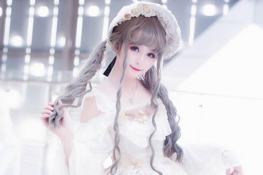 yui金鱼cos狂三及露背毛衣写真图集作品