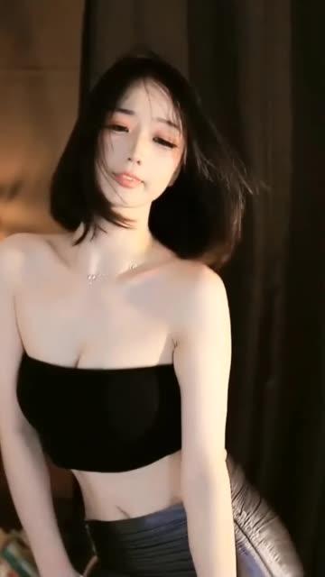 虎牙主播刘钞钞热舞合集，如何获取正版资源？