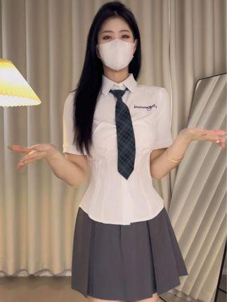 网易CC蓝云小园微博动态更新，她最近发布了哪些内容？