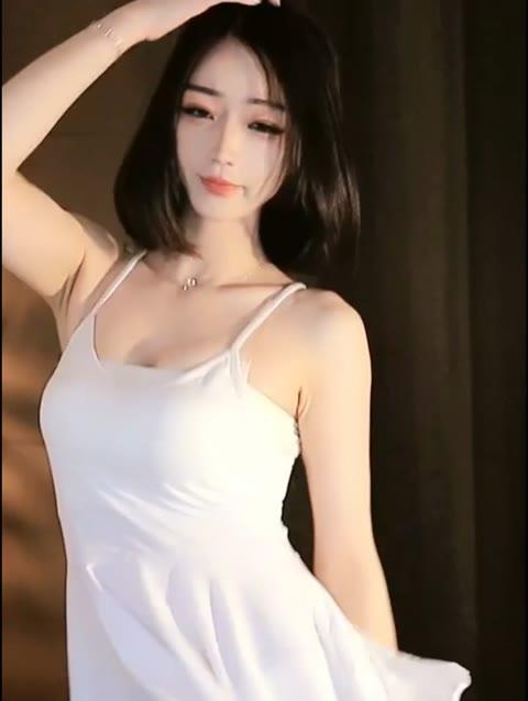 虎牙刘钞钞300元群定制舞蹈，值得入手吗？